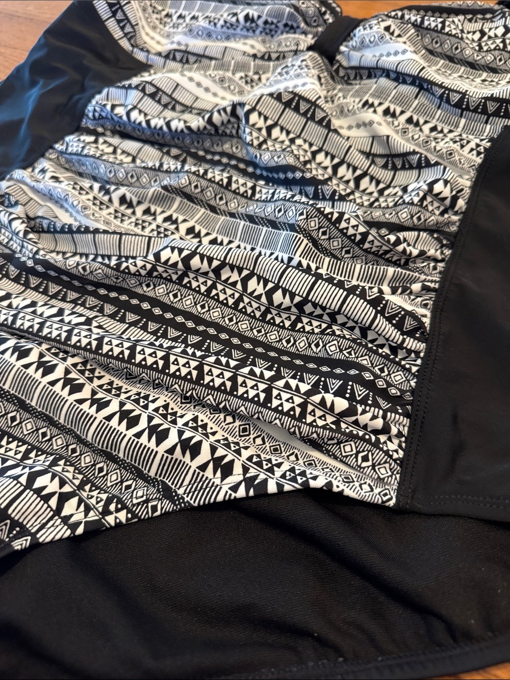 Joe Boxer Geometric Print One Piece Swimsuit Size 3x Black White - Picture 2 of 4